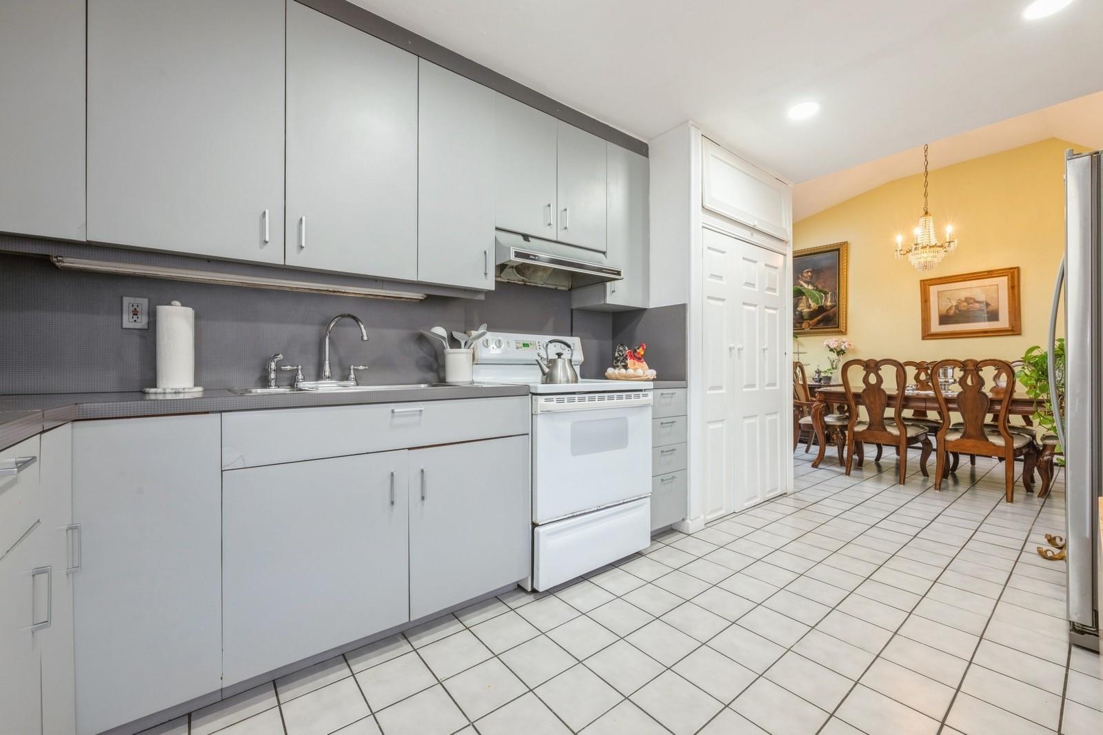 330 Gardiners Avenue, Levittown, New York image 3