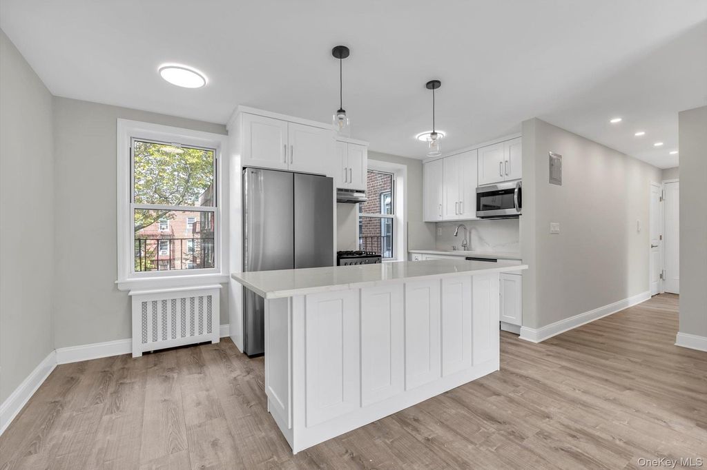 Photo of 141-11 78th Rd Rd #2-A, Flushing, NY 11367 (MLS # 940434)