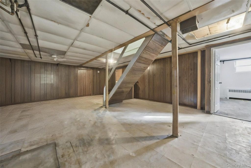 Photo of 4161 Monticello Avenue, Bronx, NY 10466 (MLS # 944244)