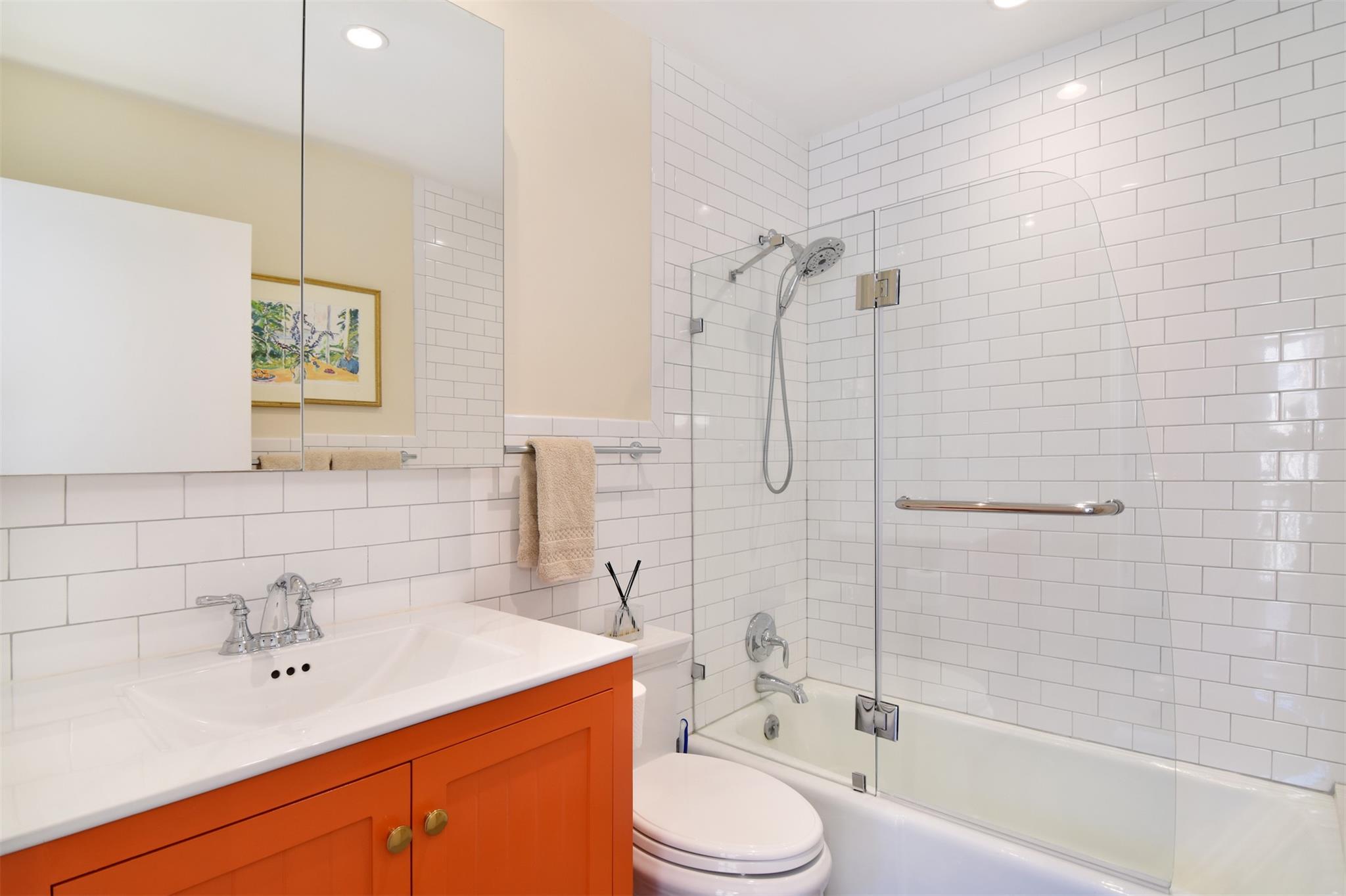22 Gramatan Court, Bronxville, New York image 21