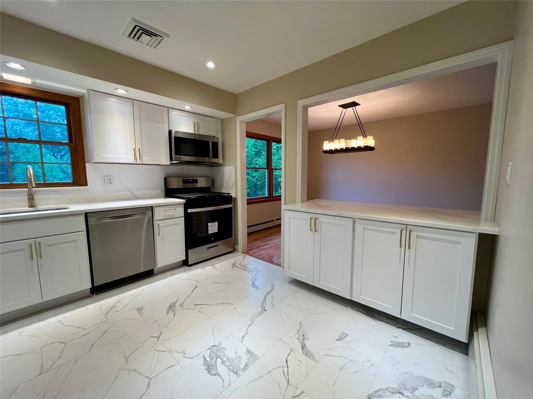 51 Pine Court, Middletown, New York image 8