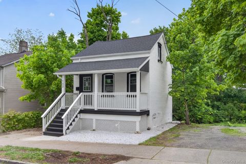 Homes For Sale - 152 N Clinton Street<br/> Poughkeepsie, NY 12601