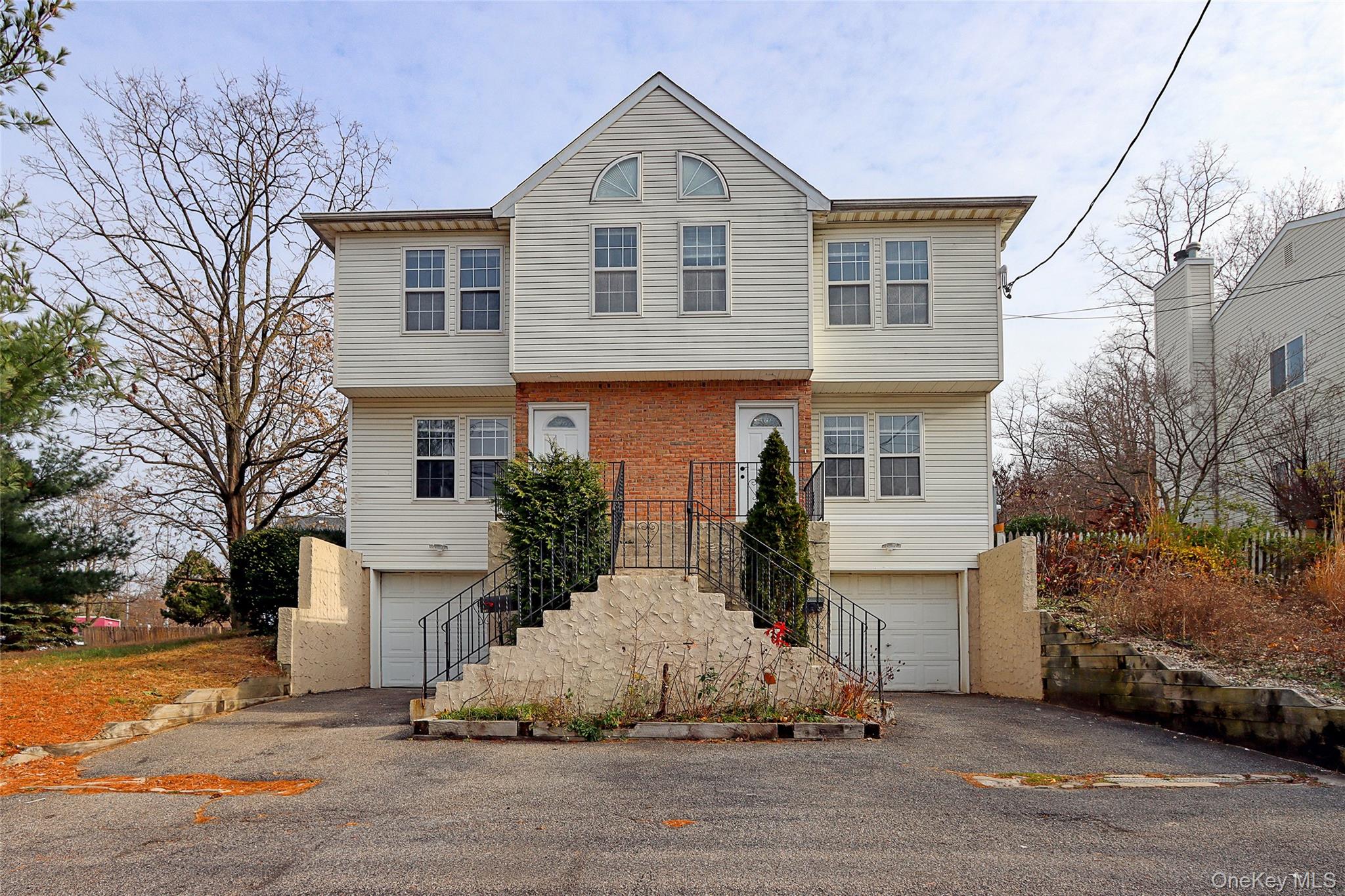 Glen Cove, New York 11542, United States, 3 Bedrooms Bedrooms, ,3 BathroomsBathrooms,Residential,Active,217831