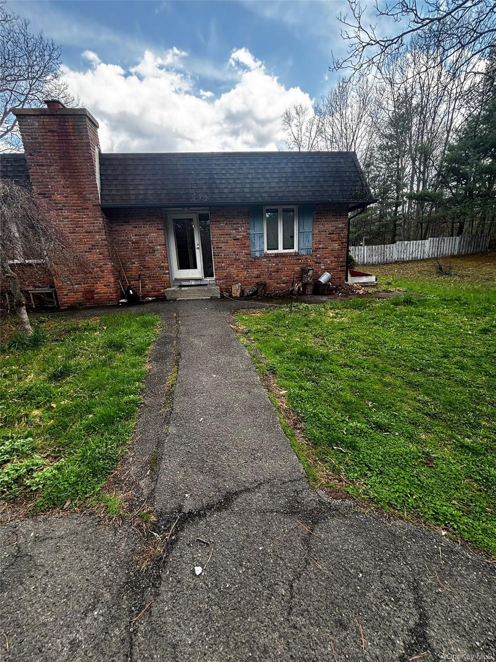 Photo of 21 James Road, Catskill, NY 12414 (MLS # 990303)