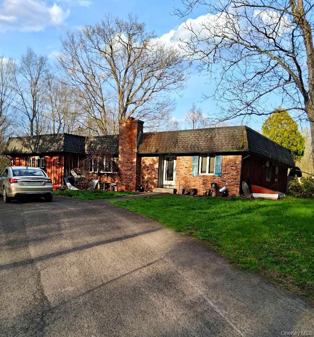 Photo of 21 James Road, Catskill, NY 12414 (MLS # 990303)