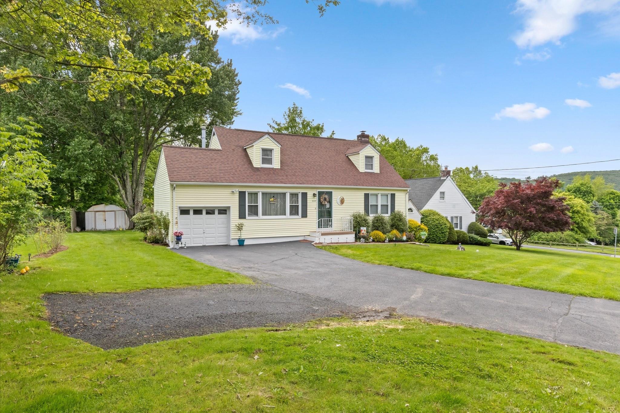 Property for Sale at Old Yorktown Road, Yorktown Heights, New York - Bedrooms: 4 
Bathrooms: 2 
Rooms: 9  - $699,000