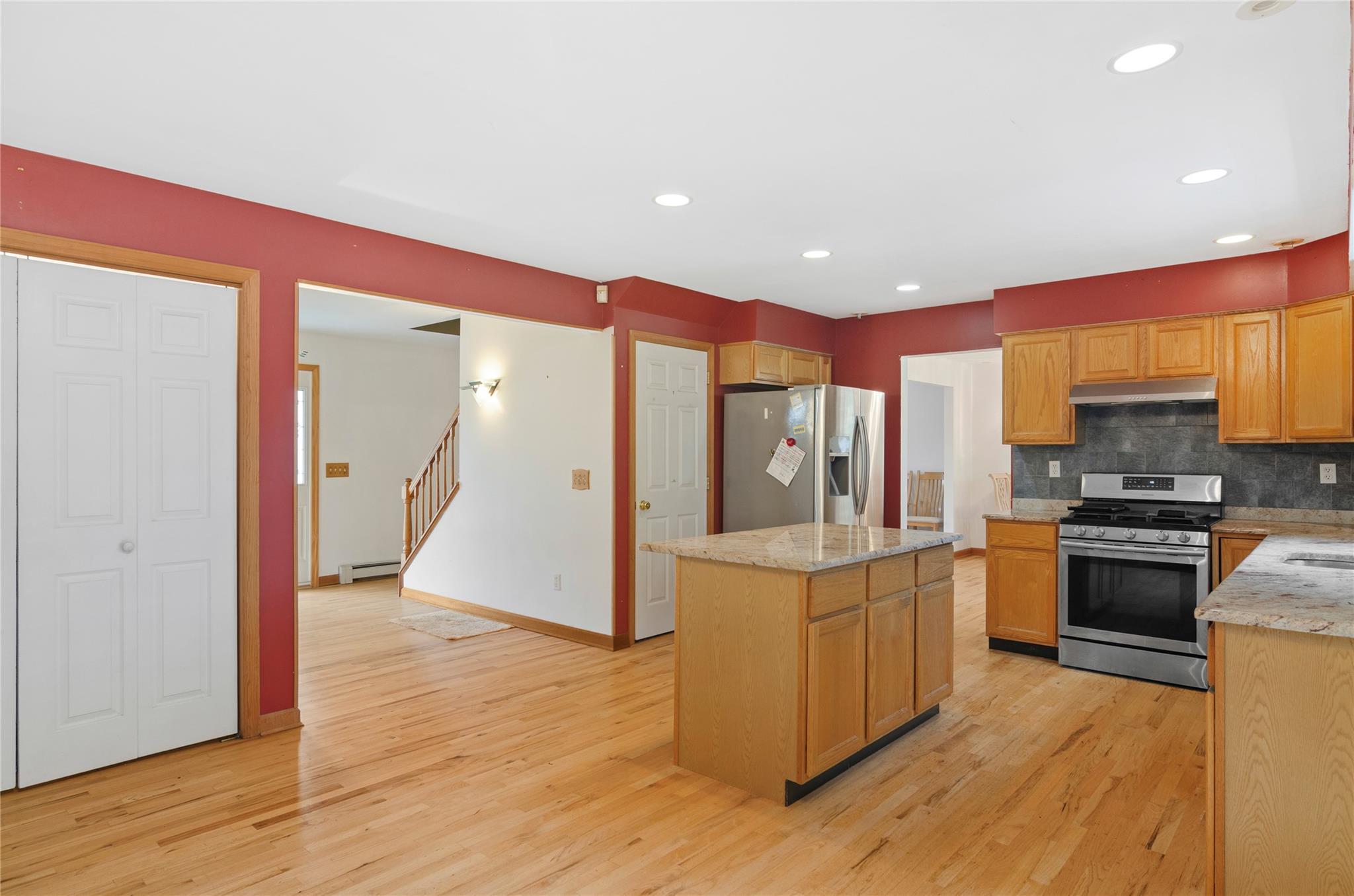 49 Tallmadge Trail, Miller Place, New York image 15