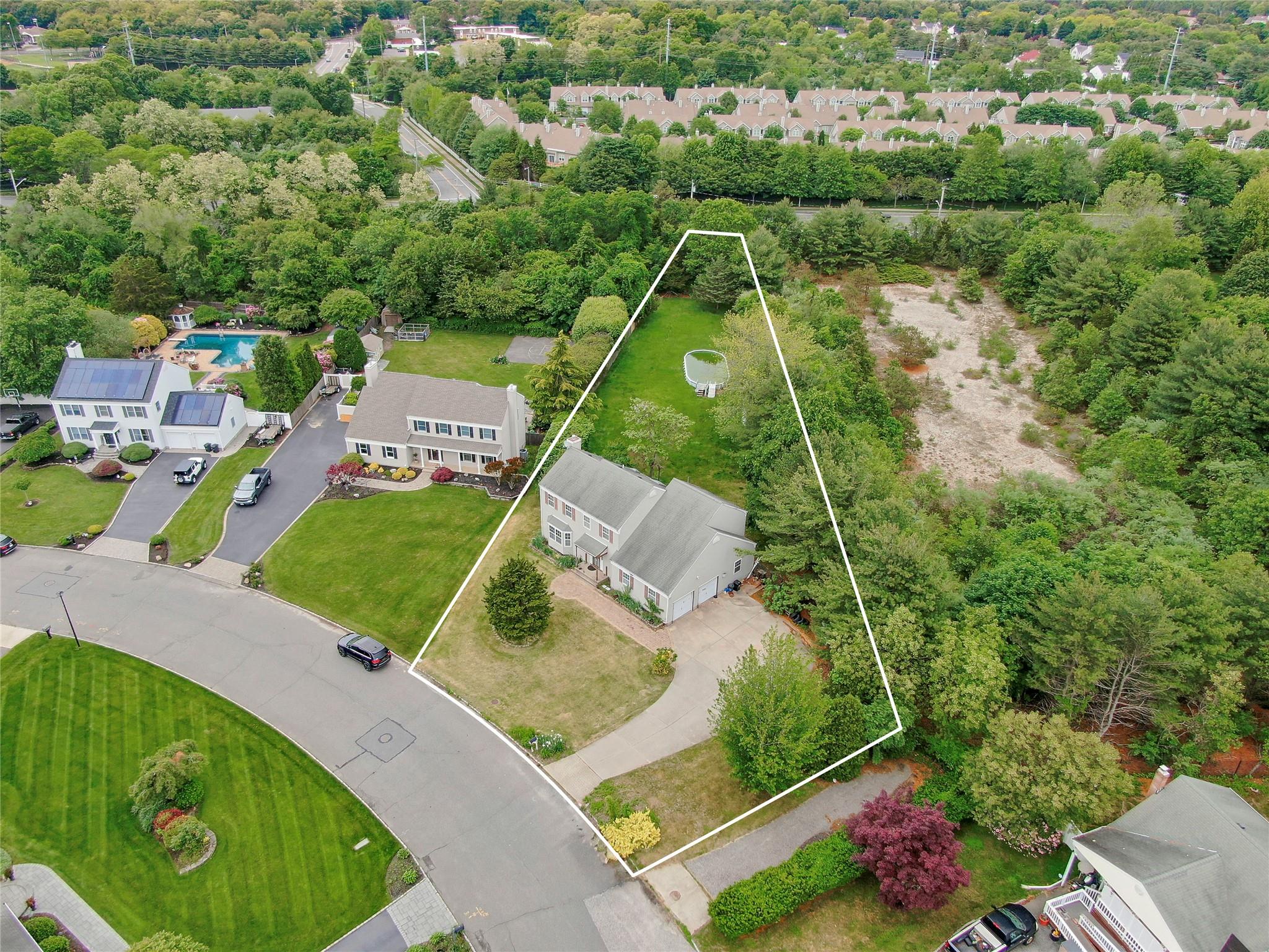 49 Tallmadge Trail, Miller Place, New York image 38