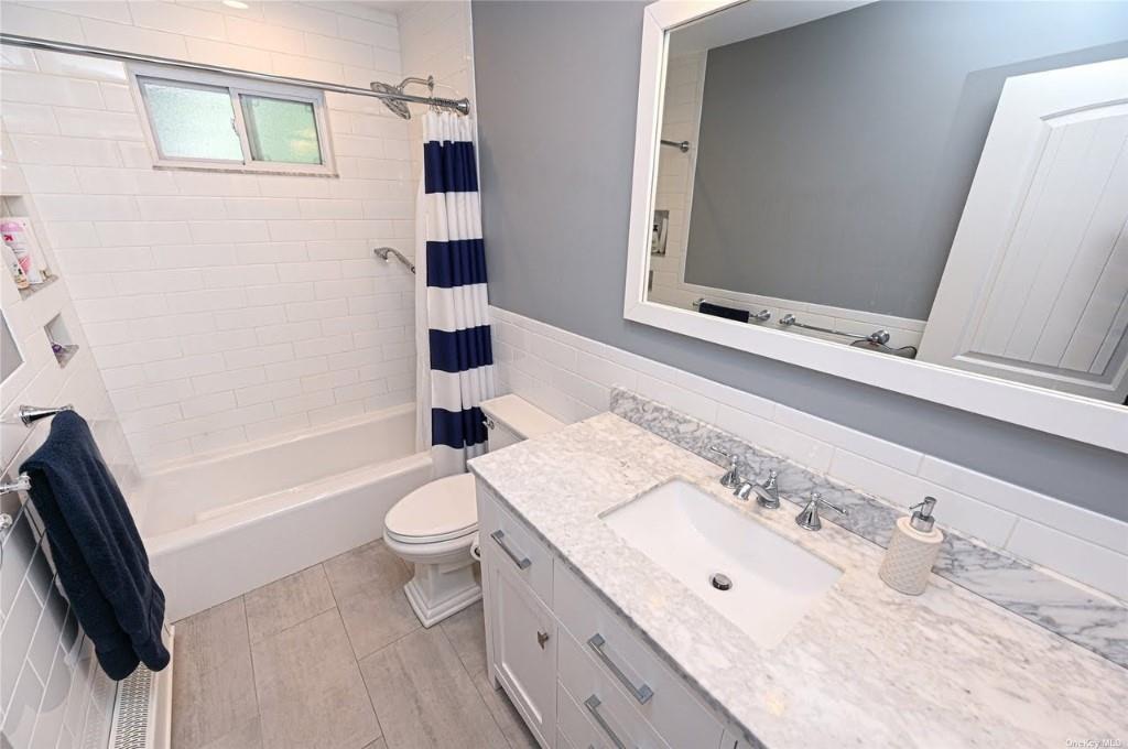 75 Lynncliff Road, Hampton Bays, New York image 11