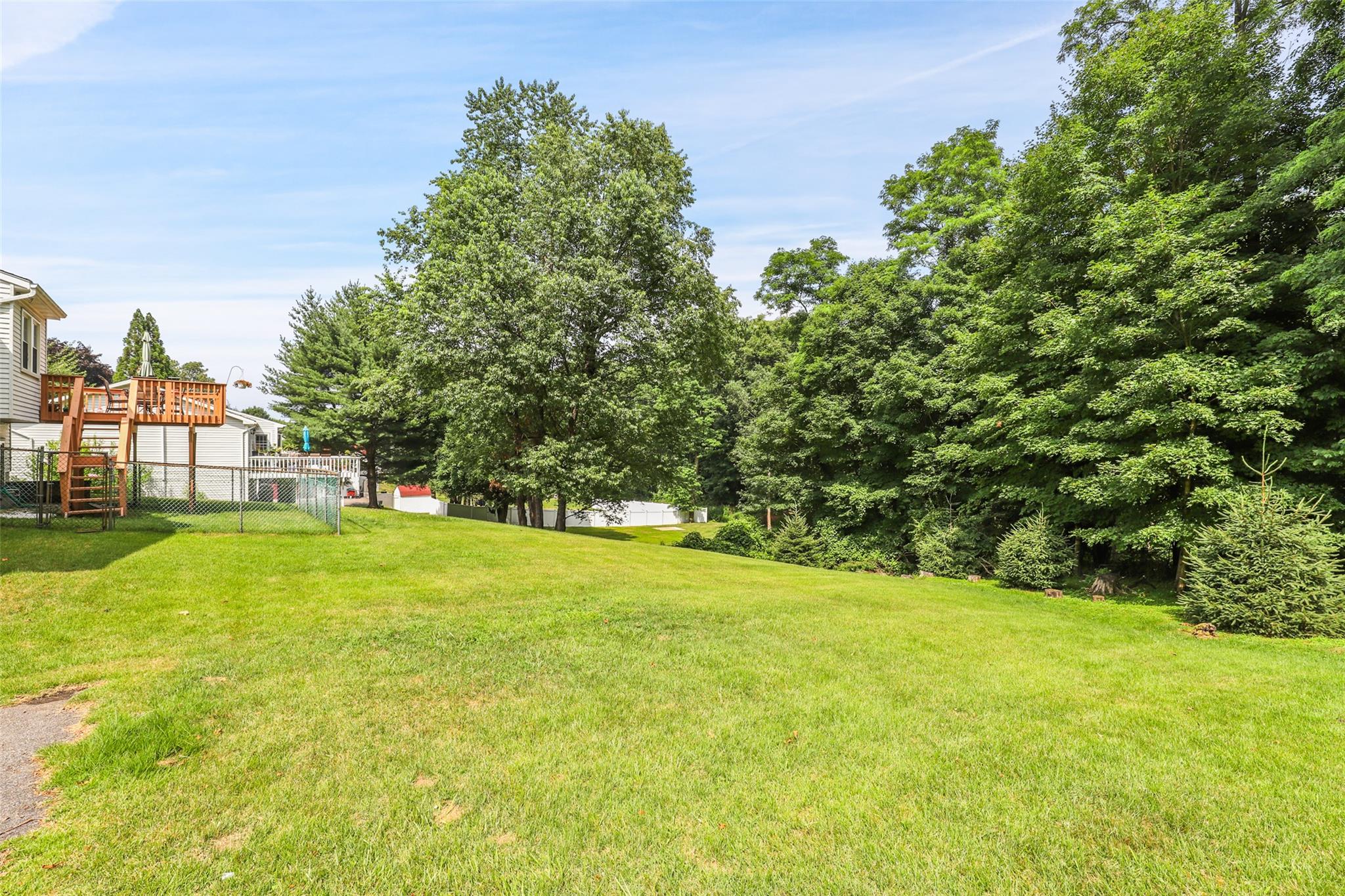 514 Saw Mill River Road, Millwood, New York image 30