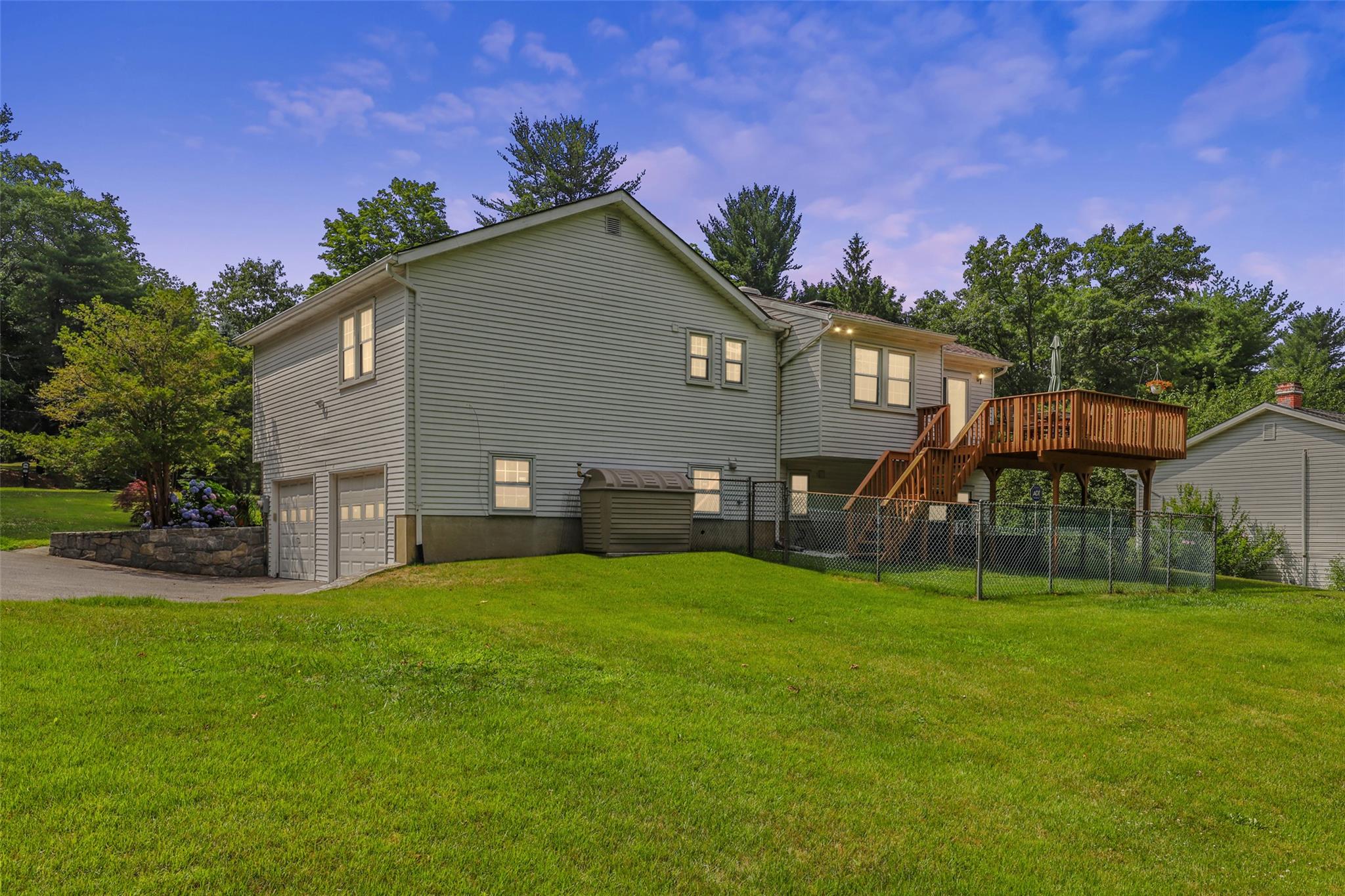 514 Saw Mill River Road, Millwood, New York image 26