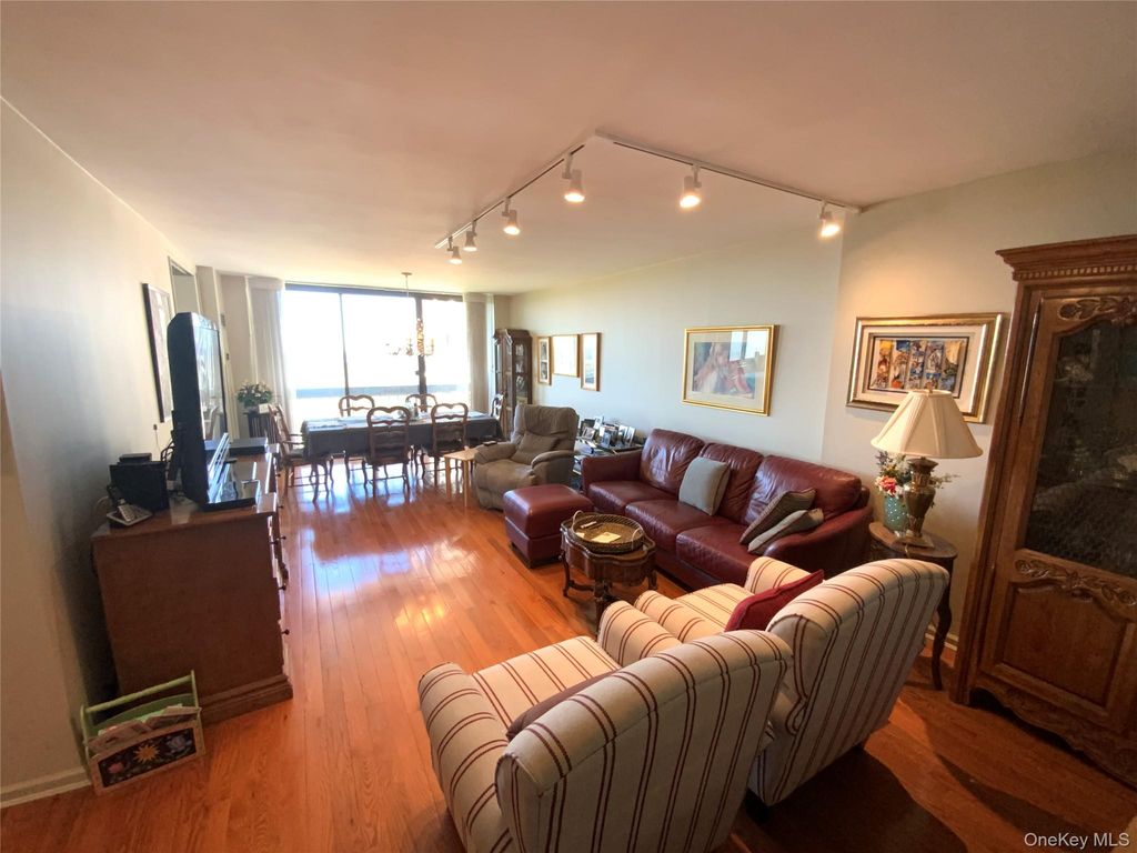 Photo of 27010 Grand Central Parkway #23B, Floral Park, NY 11005 (MLS # 992103)