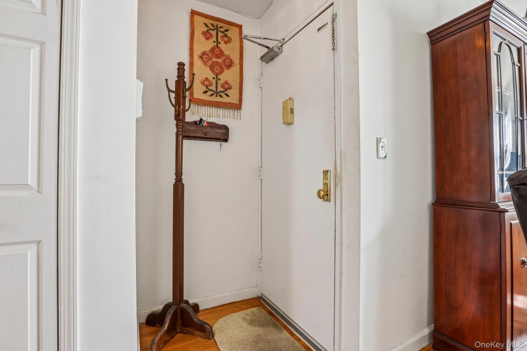Photo of 8 Dehaven Drive #1D, Yonkers, NY 10703 (MLS # 1037820)