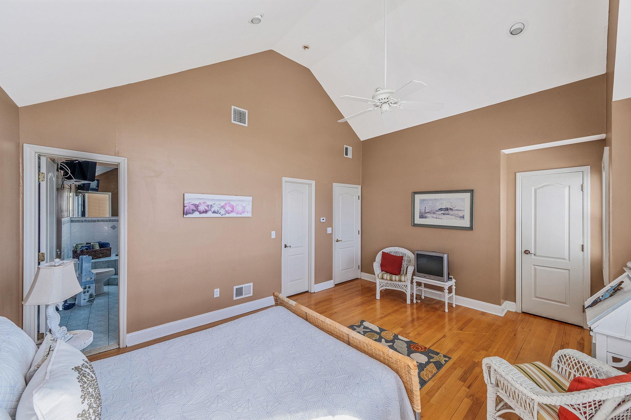 97 Grandview Drive, Shirley, New York image 20