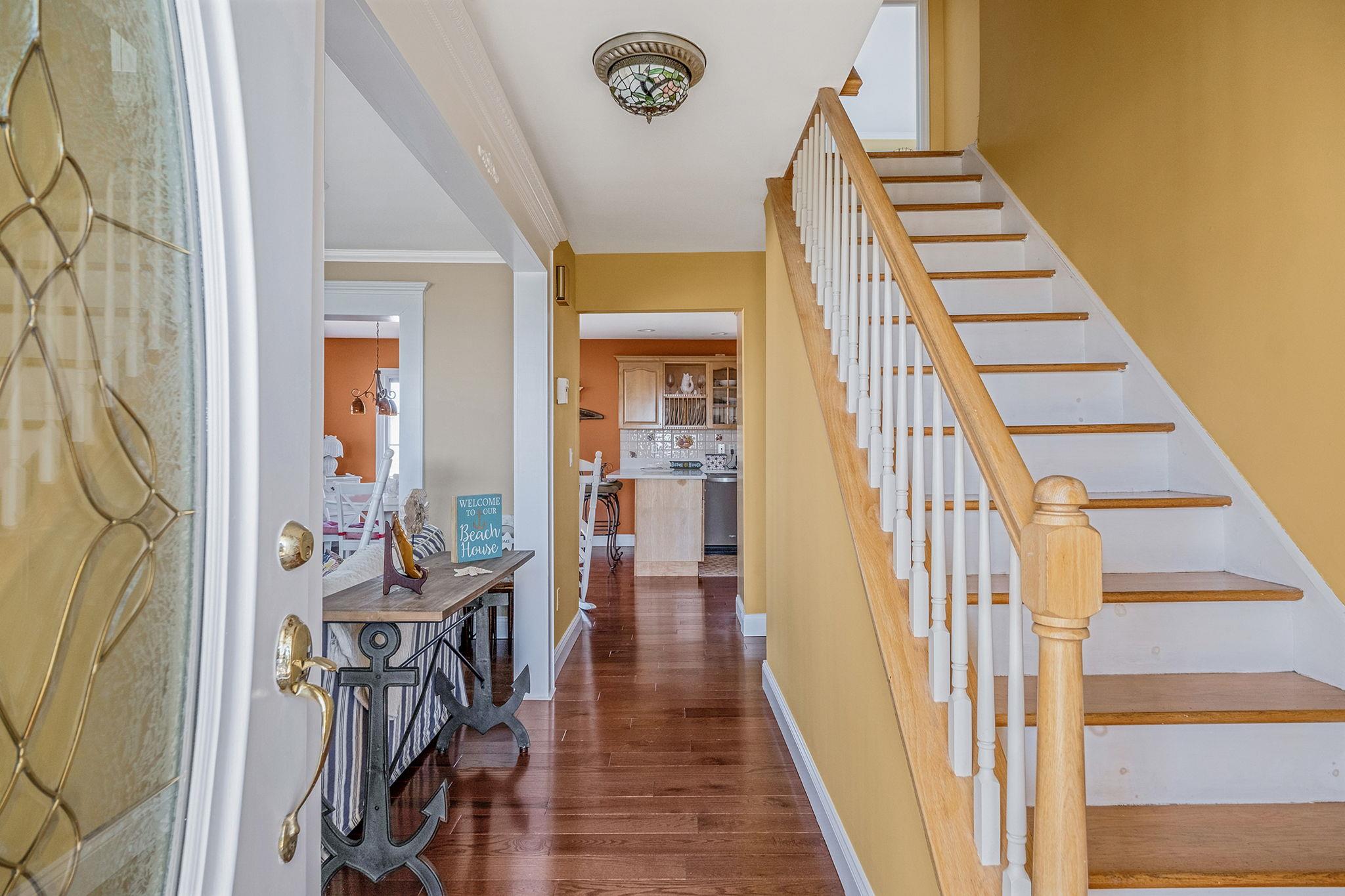 97 Grandview Drive, Shirley, New York image 5