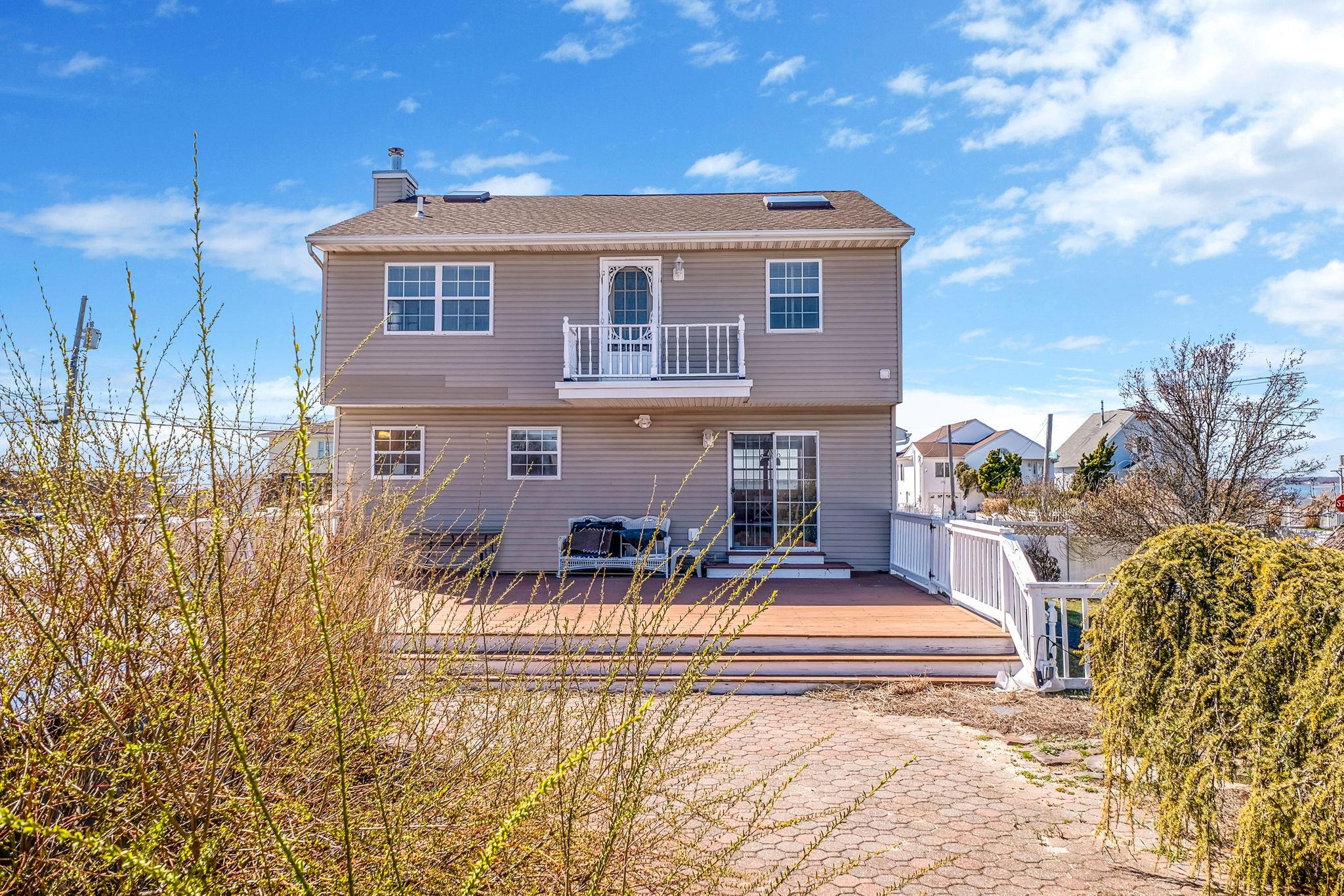 97 Grandview Drive, Shirley, New York image 34