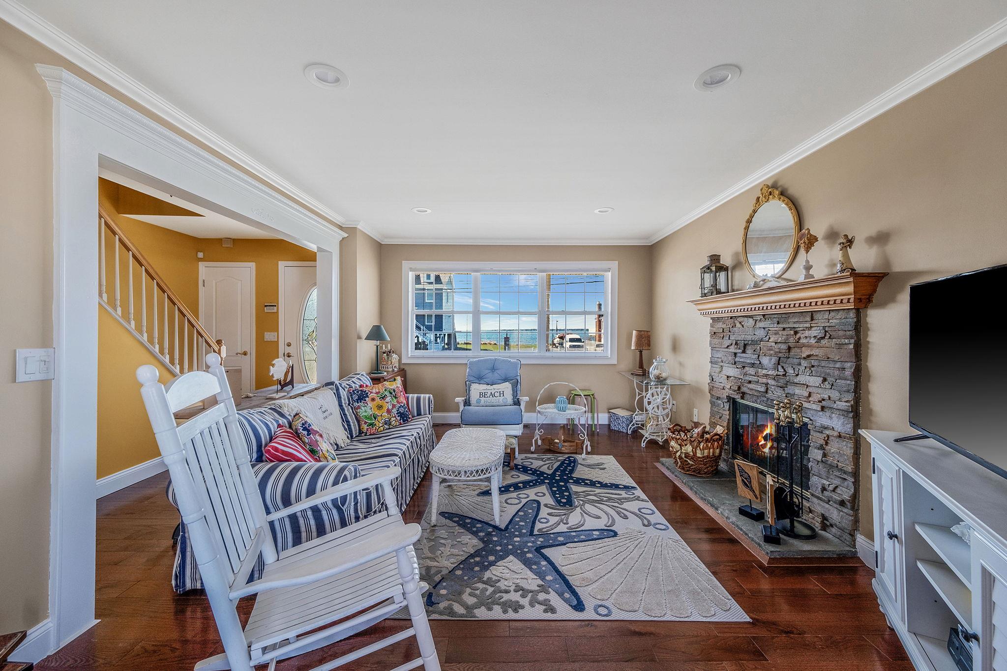 97 Grandview Drive, Shirley, New York image 8
