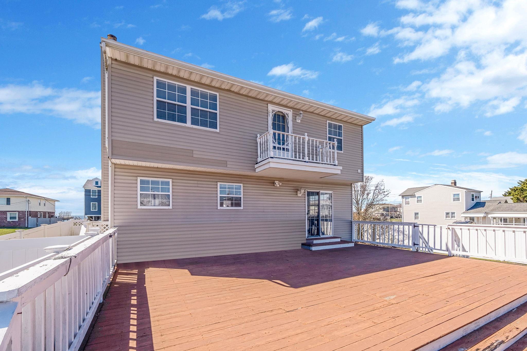 97 Grandview Drive, Shirley, New York image 33