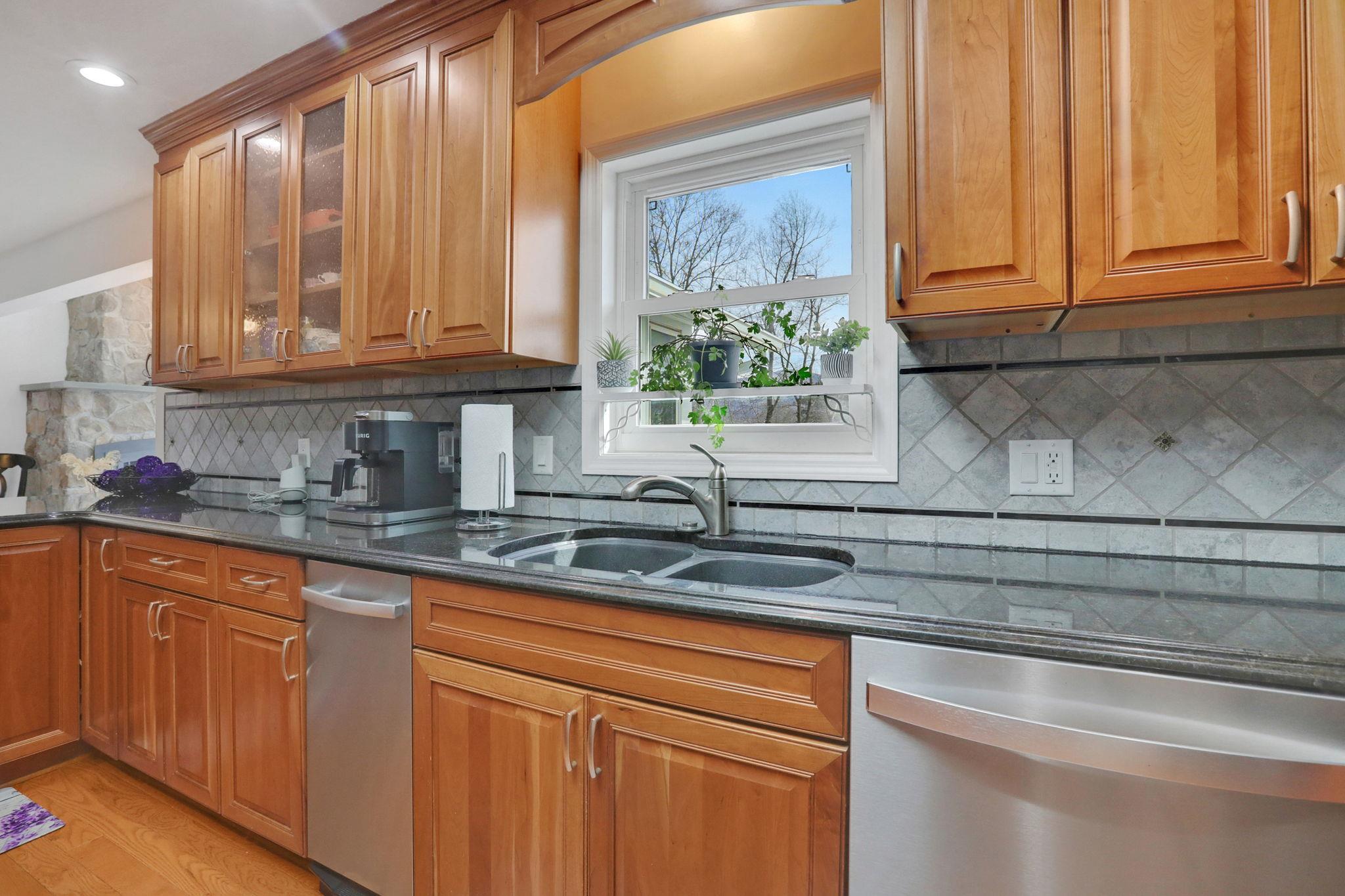 5 Wodenethe Drive, Beacon, New York image 3