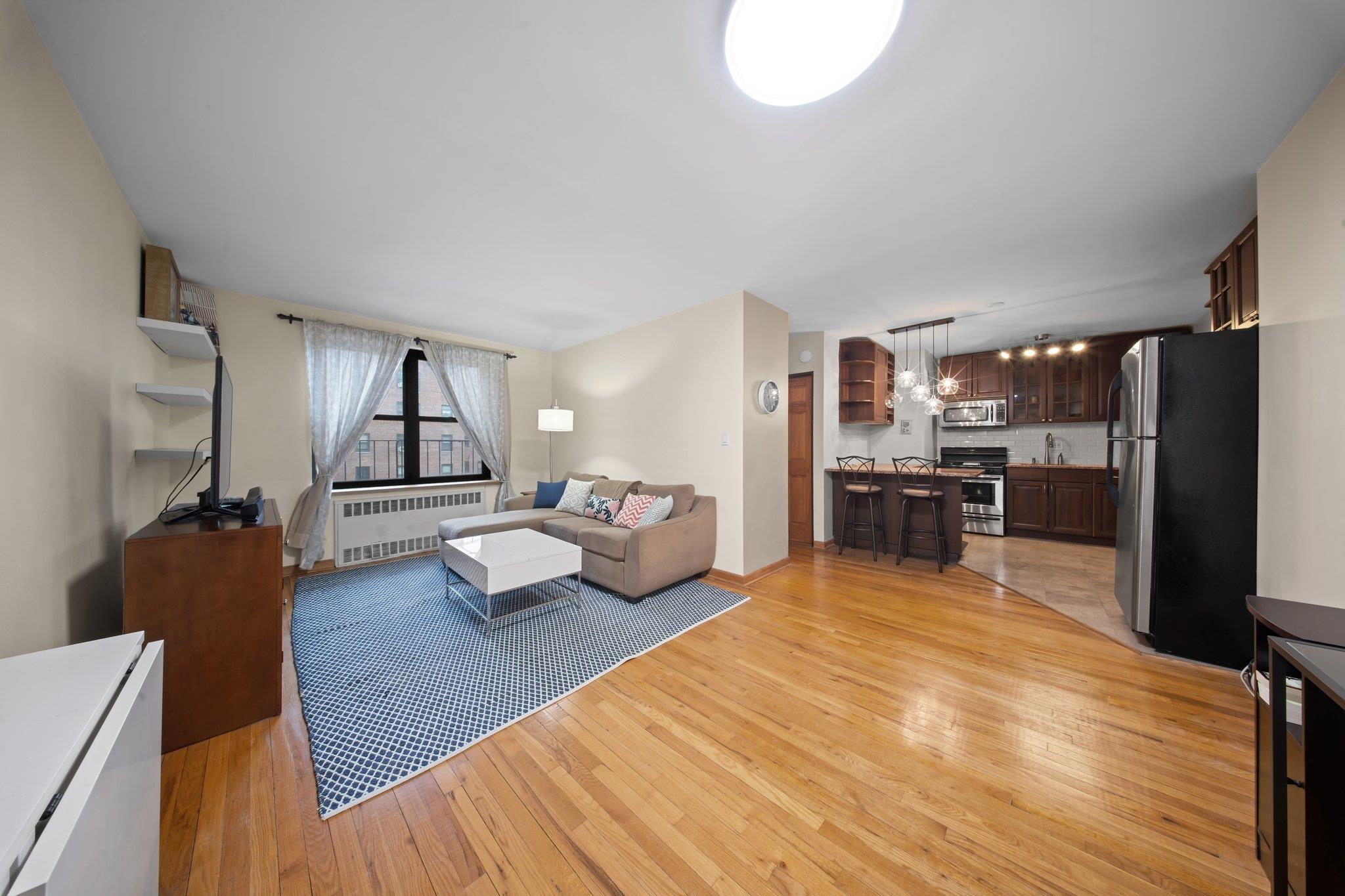 100-11 67th Road Rd #408, Forest Hills, New York image 3