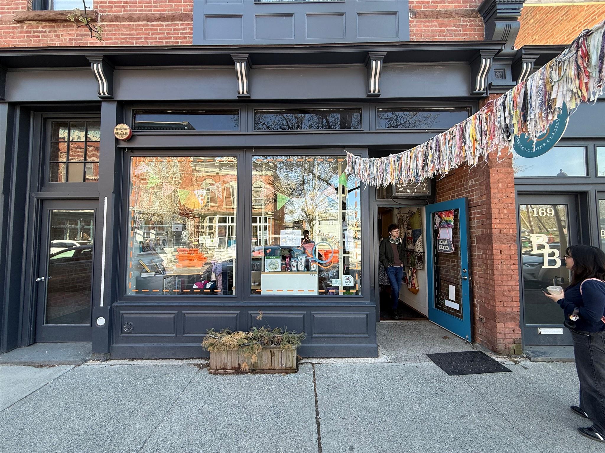 Beacon, New York 12508, United States, ,Residential,Active,127709