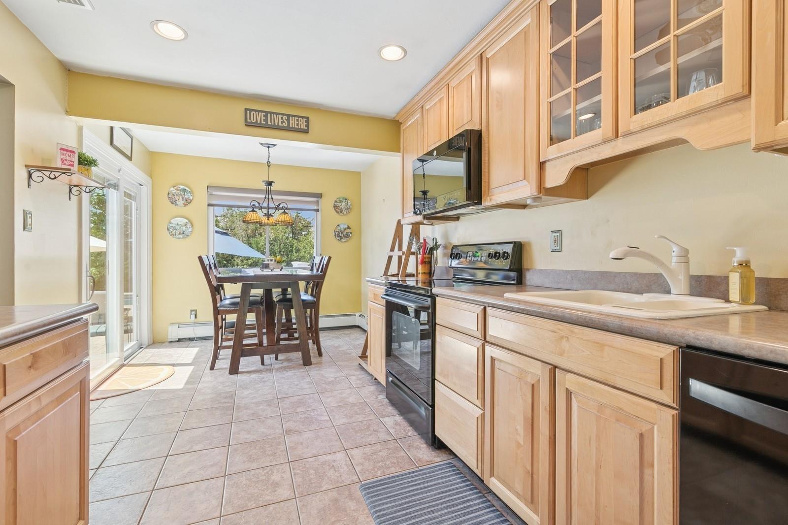 4 Winfield Davis Drive, Coram, New York image 12