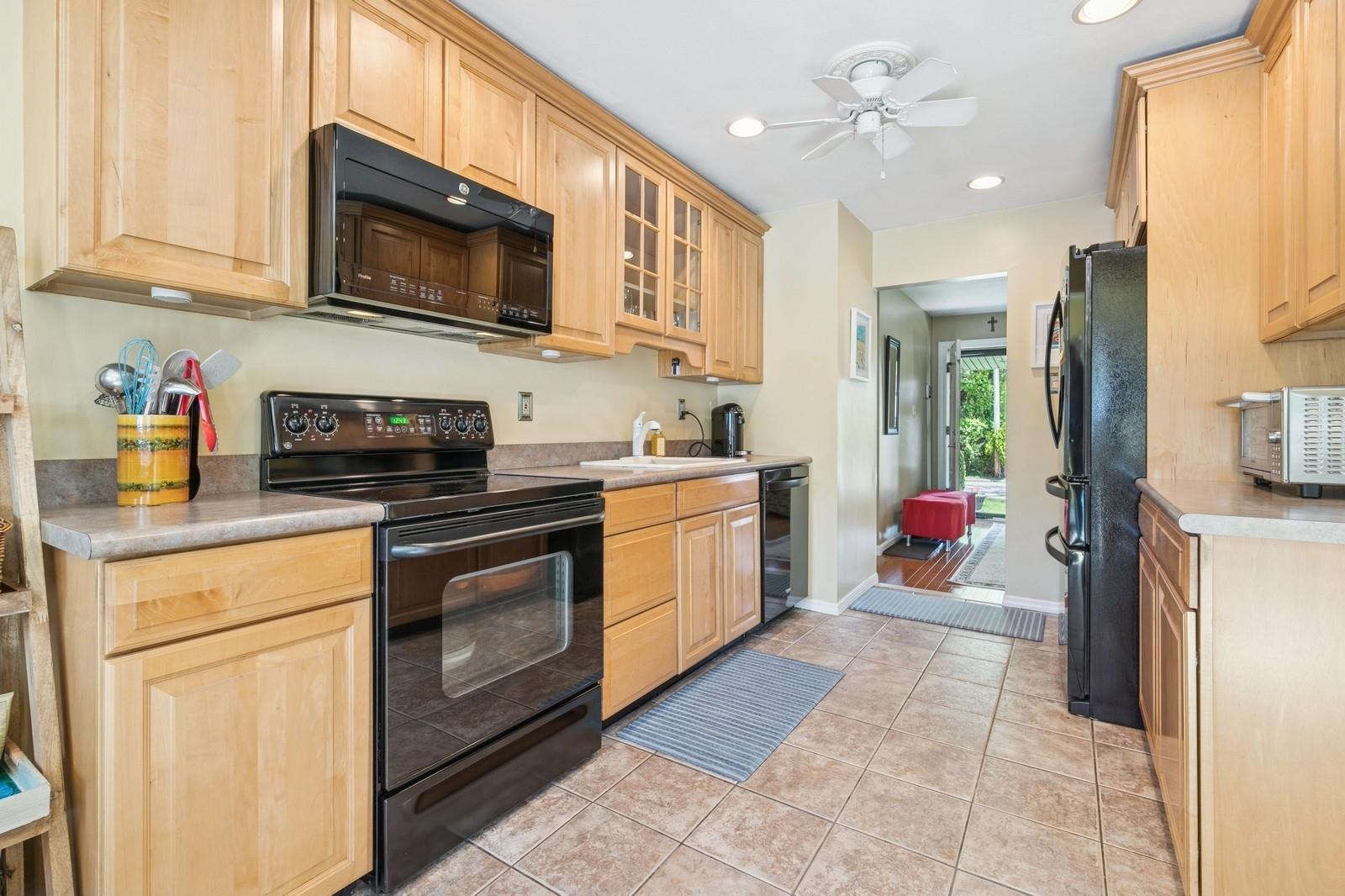 4 Winfield Davis Drive, Coram, New York image 11