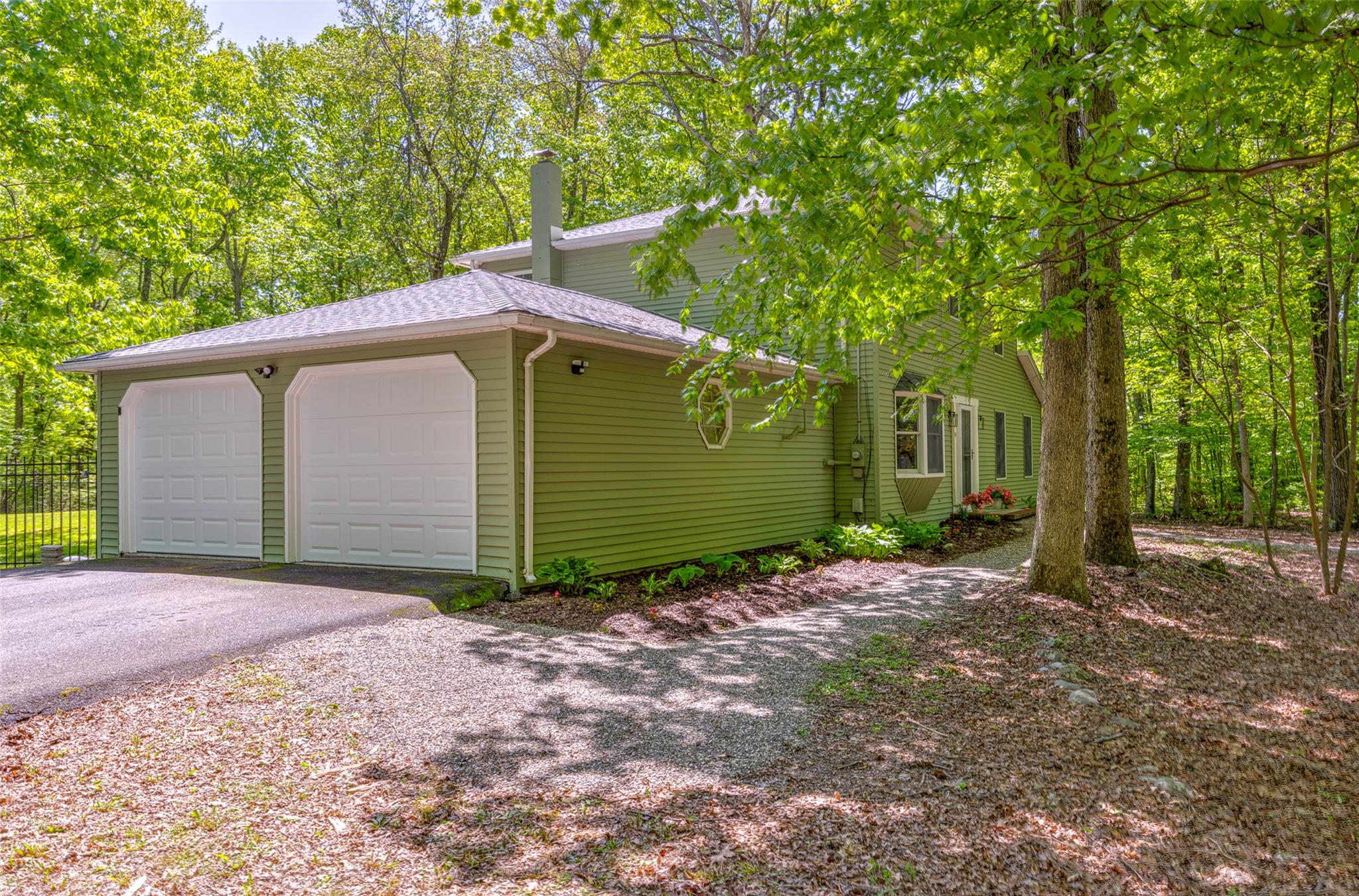 19 Oak Crest Drive