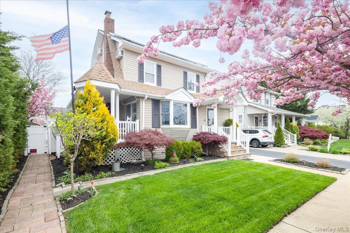 210 Frederick Avenue - Photo 3