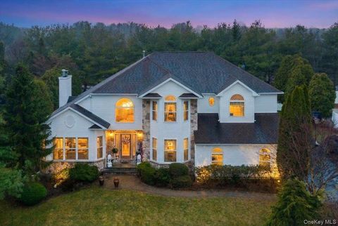 11 Island Trail Mount Sinai NY 11766