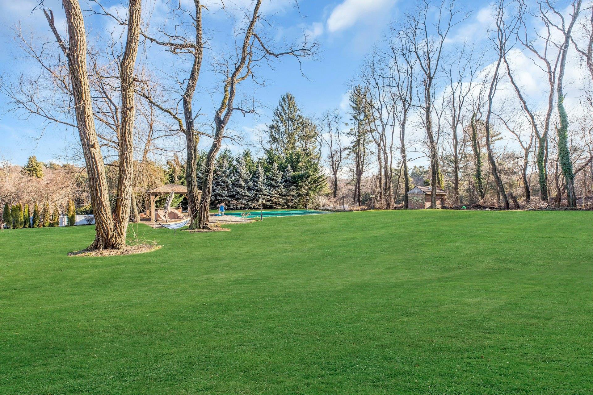 279 Hillcrest Lane, Upper Brookville, New York image 45