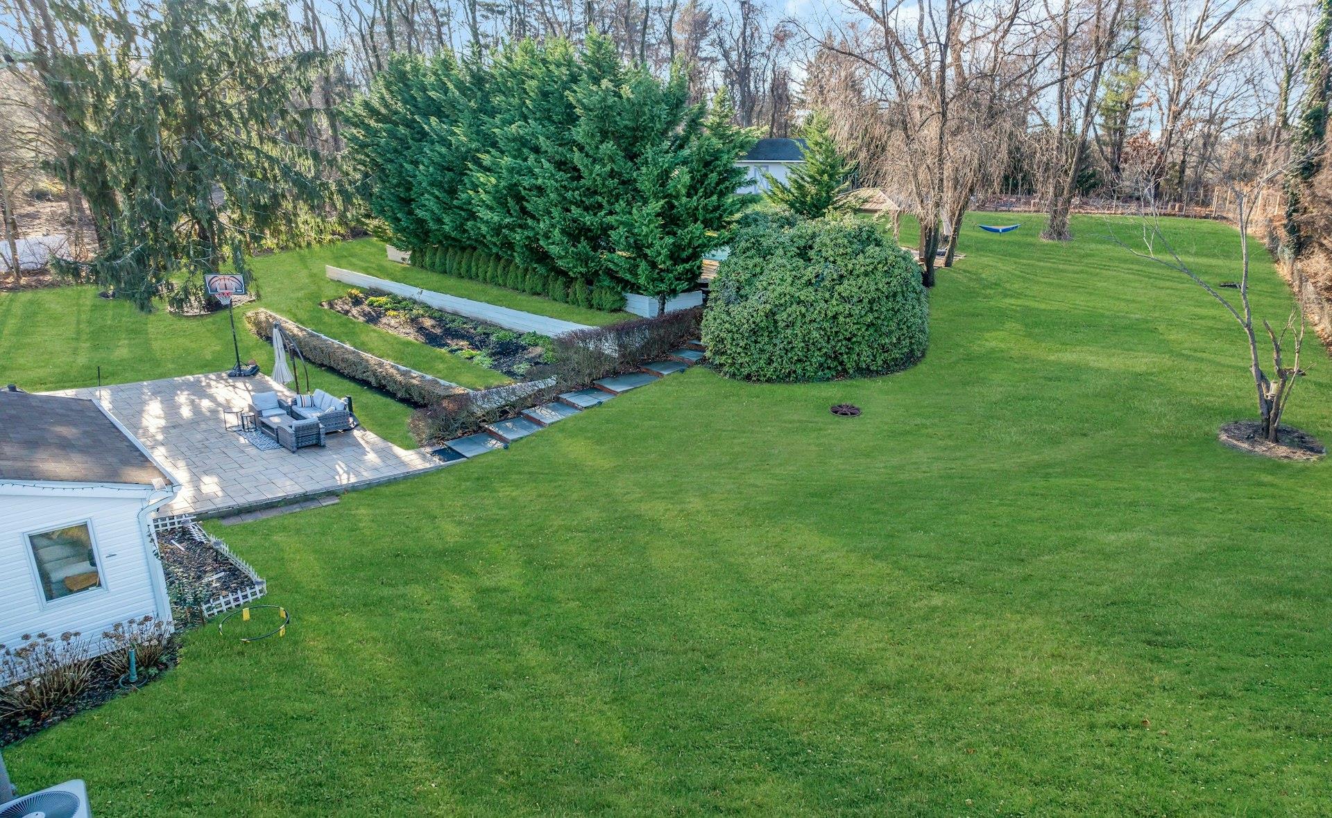 279 Hillcrest Lane, Upper Brookville, New York image 39
