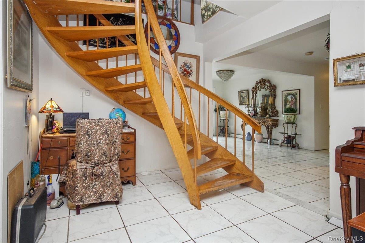 Newburgh, New York 12550, United States, 4 Bedrooms Bedrooms, ,2 BathroomsBathrooms,Residential,Active,254867