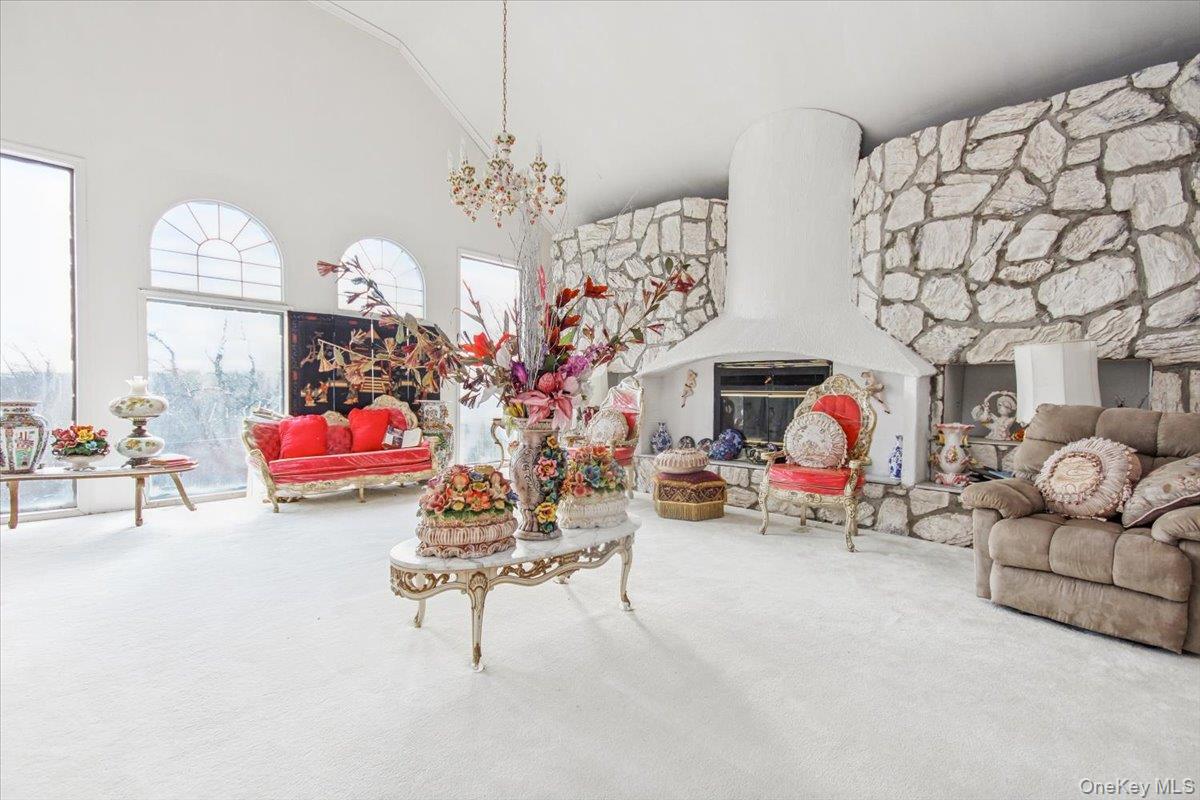 Newburgh, New York 12550, United States, 4 Bedrooms Bedrooms, ,2 BathroomsBathrooms,Residential,Active,254867