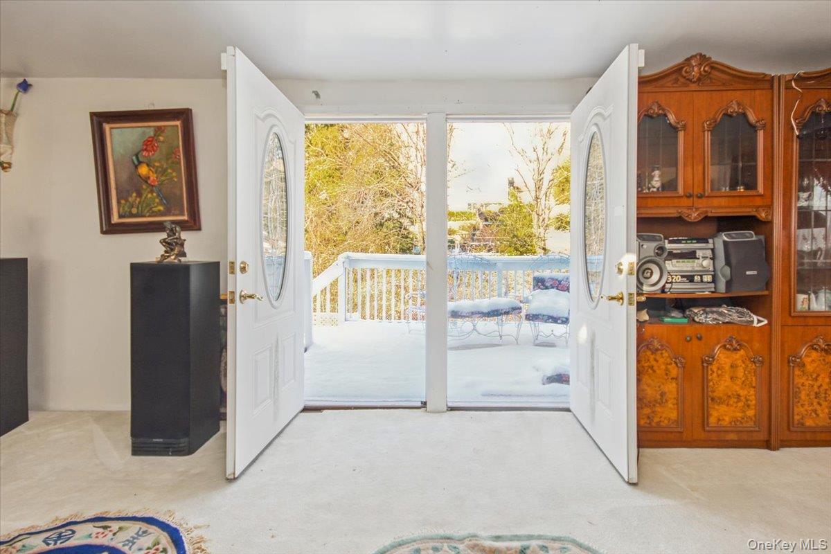 Newburgh, New York 12550, United States, 4 Bedrooms Bedrooms, ,2 BathroomsBathrooms,Residential,Active,254867