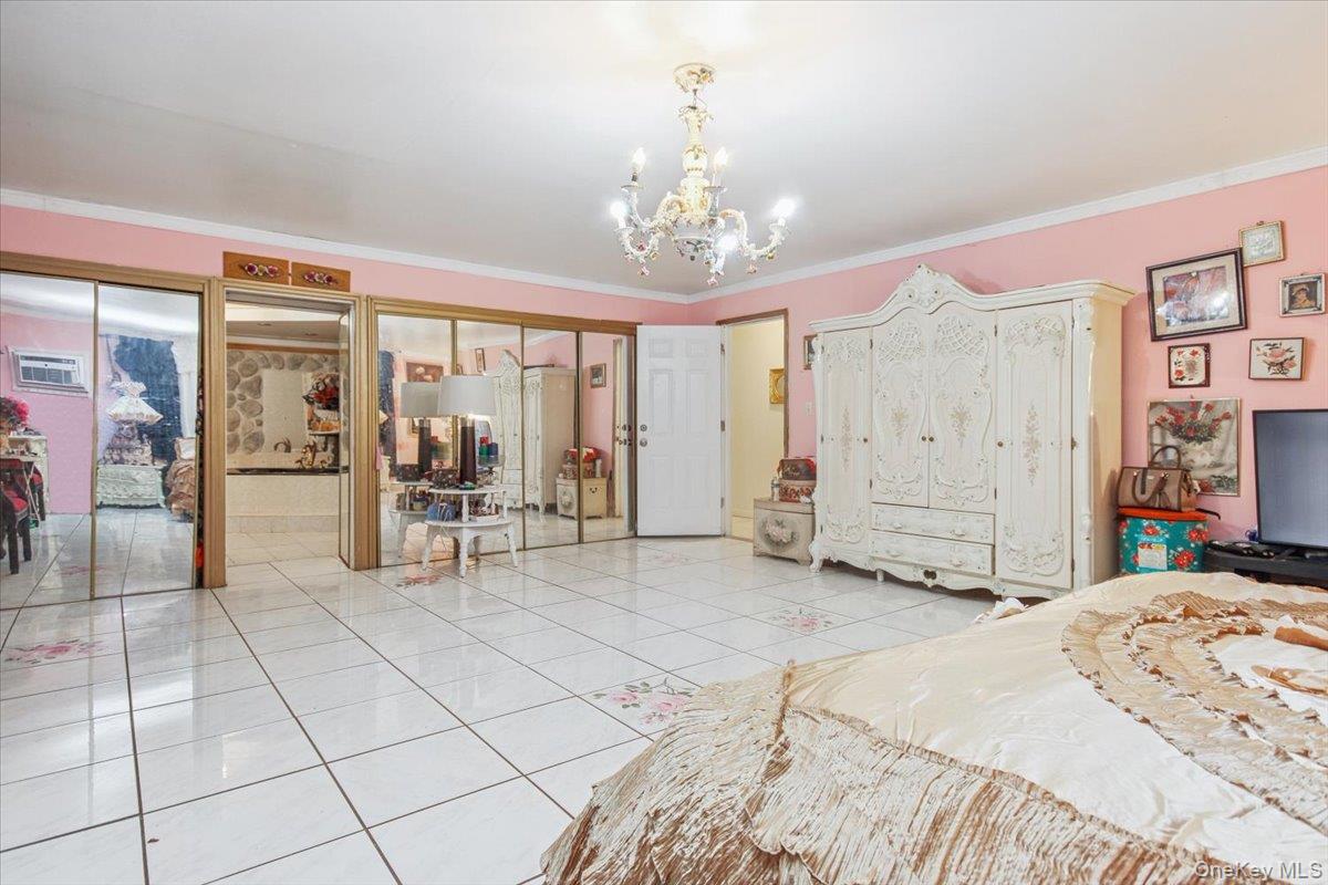 Newburgh, New York 12550, United States, 4 Bedrooms Bedrooms, ,2 BathroomsBathrooms,Residential,Active,254867