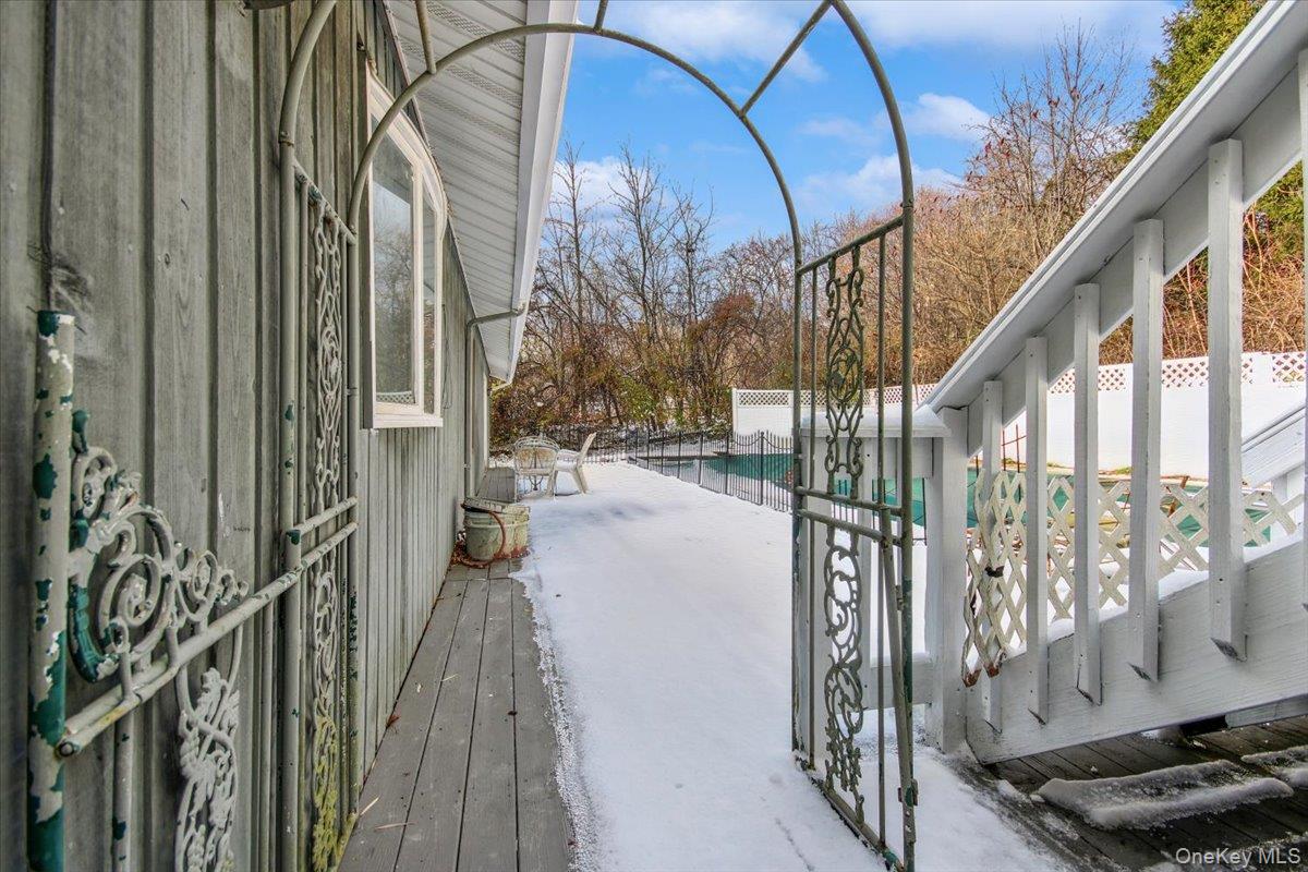 Newburgh, New York 12550, United States, 4 Bedrooms Bedrooms, ,2 BathroomsBathrooms,Residential,Active,254867