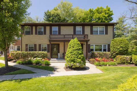 Condo For Sale - 414 Pawnee Court<br/> Suffern, NY 10901