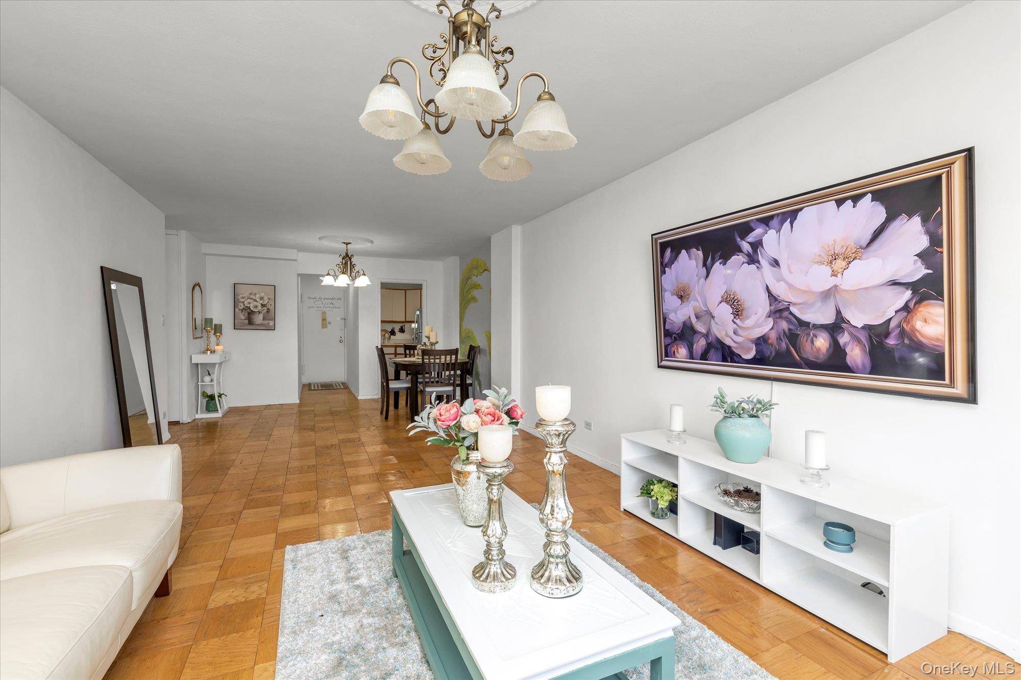 61-20 Grand Central Parkway C207