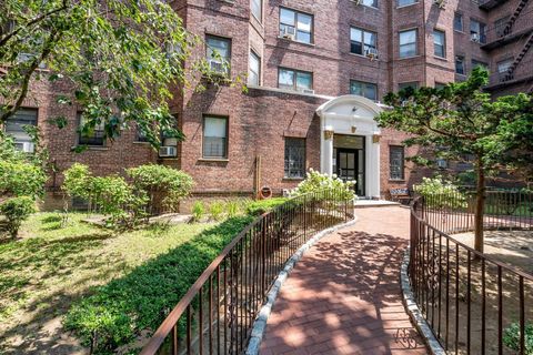 6141 Saunders Street Unit B39, New York, NY 11374 - MLS#: 832256