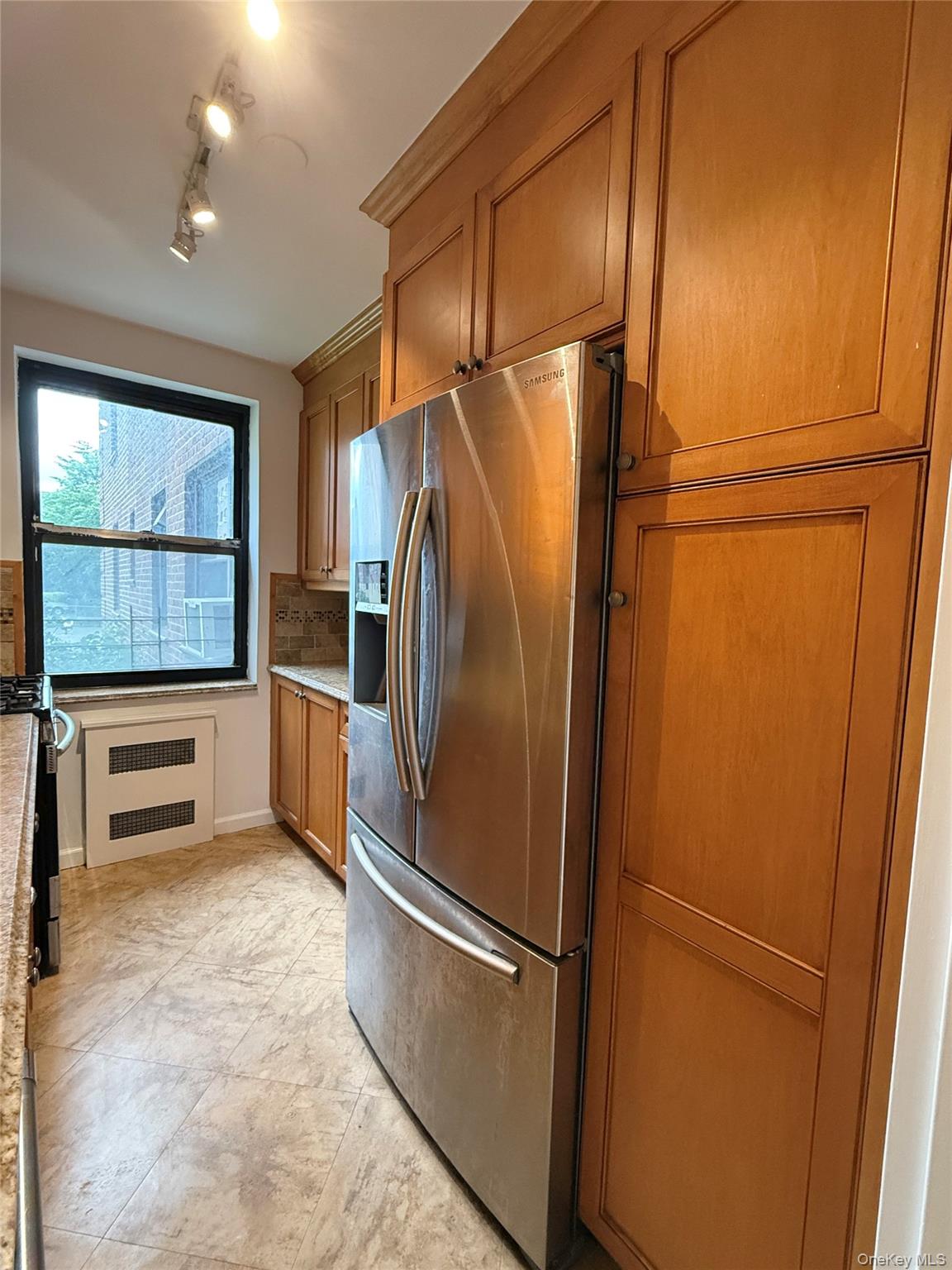 25-40 Union Street 1G