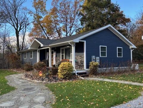 71 Frost Road Rhinebeck NY 12572