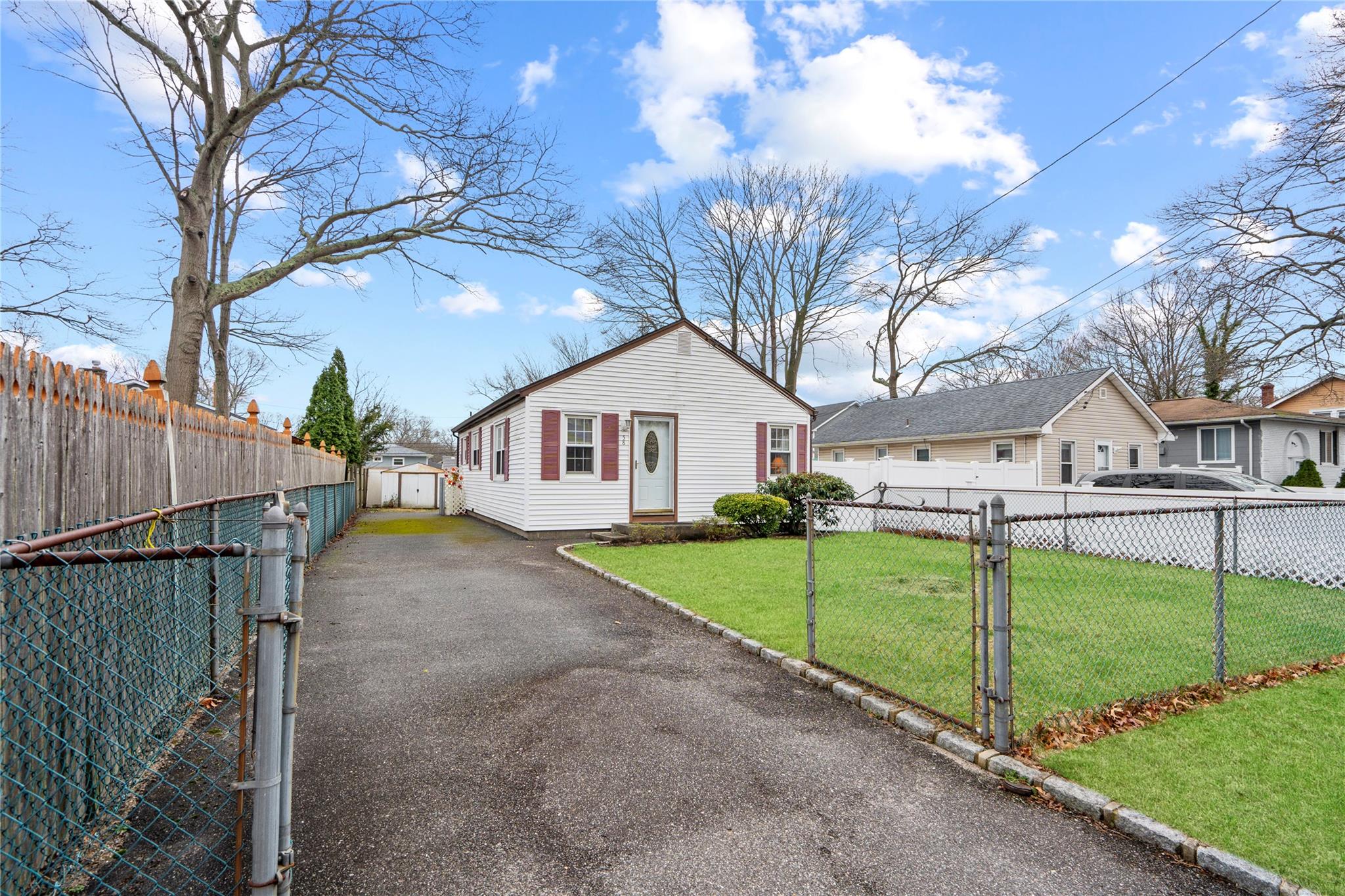 58 11th Street, Ronkonkoma, New York image 5