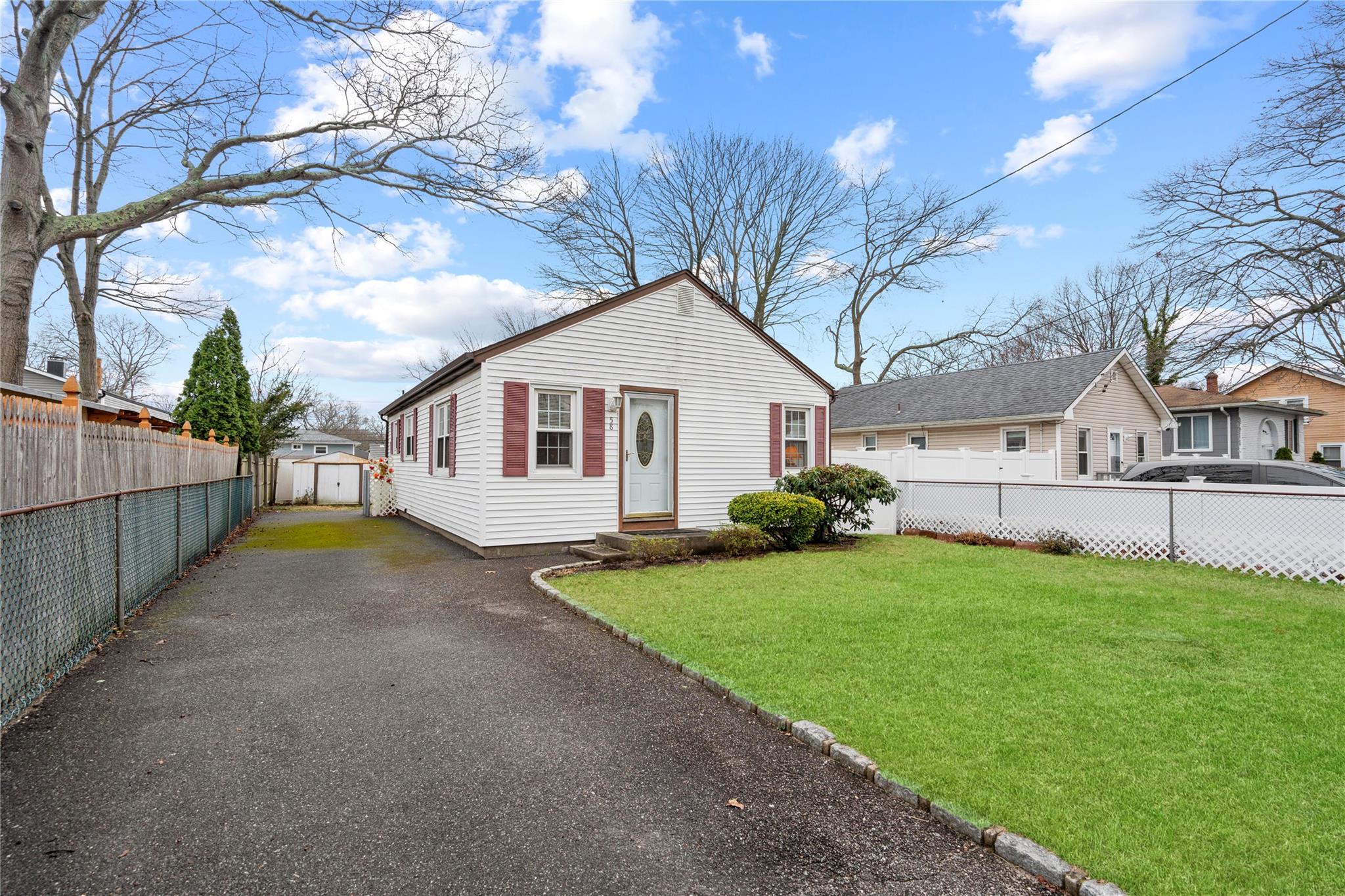 58 11th Street, Ronkonkoma, New York image 2