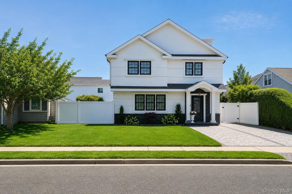 Photo of 247 Forest Avenue, Massapequa, NY 11758 (MLS # 1029501)