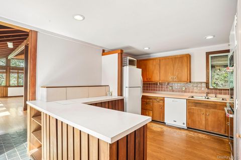 Tiny photo for 59 Shad Road W, Pound Ridge, NY 10576 (MLS # 991515)