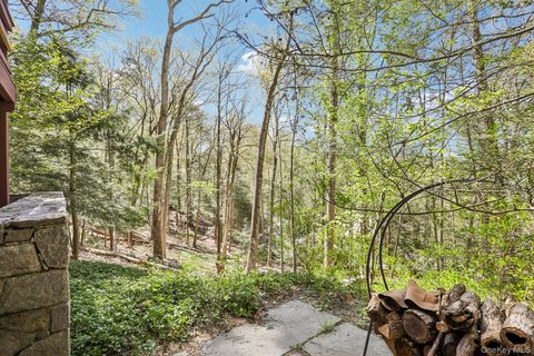Tiny photo for 59 Shad Road W, Pound Ridge, NY 10576 (MLS # 991515)