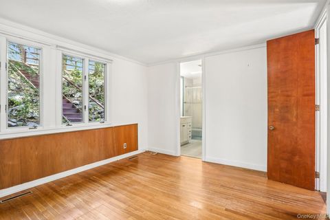 Tiny photo for 59 Shad Road W, Pound Ridge, NY 10576 (MLS # 991515)