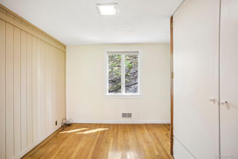 Tiny photo for 59 Shad Road W, Pound Ridge, NY 10576 (MLS # 991515)