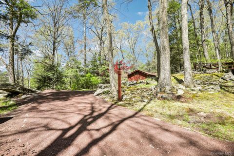 Tiny photo for 59 Shad Road W, Pound Ridge, NY 10576 (MLS # 991515)